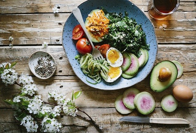 Dieta ketogeniczna – jadłospis, efekty i przepisy